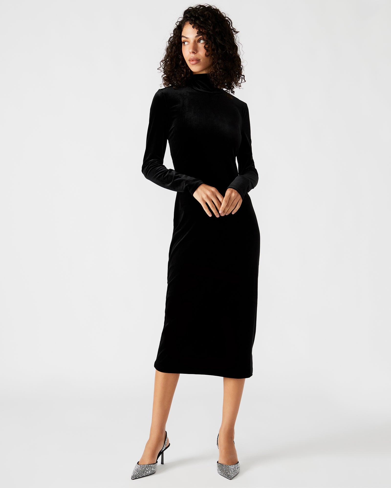 SKYLER Dress Black | Women's Long-Sleeved Turtleneck Velvet Dress | Steve Madden