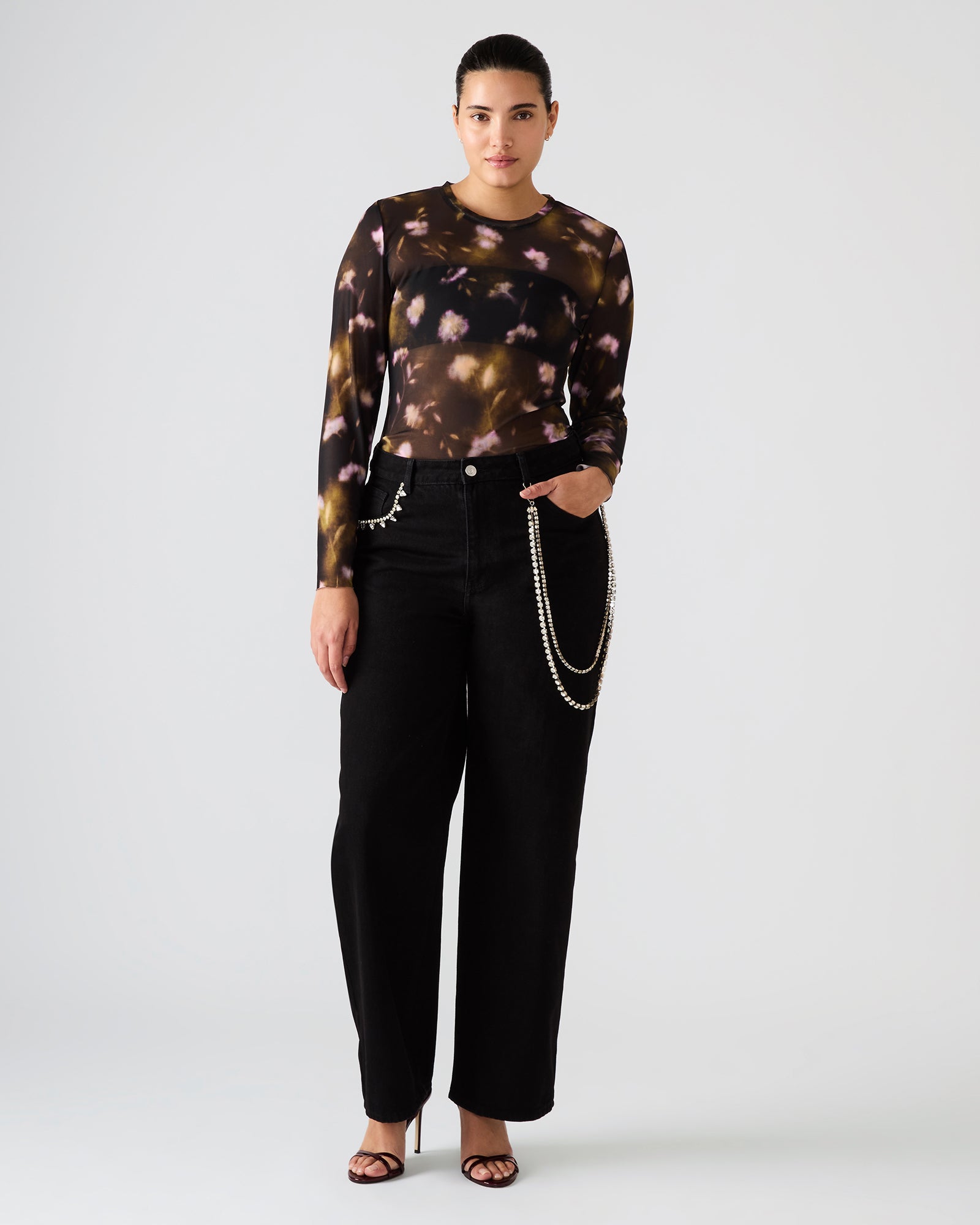 SWIFT Black Wide-Leg Denim Chain Women's Jean | Steve Madden