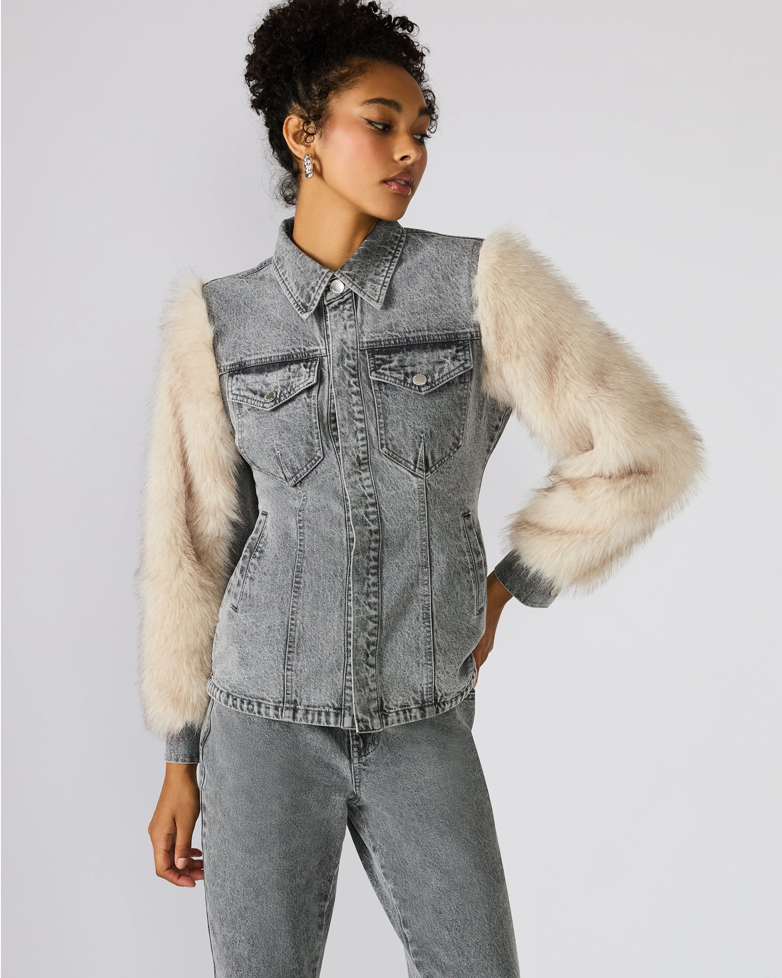 PARKER Fog Faux Fur Long-Sleeved Button-Up Denim Women's Jacket | Steve Madden