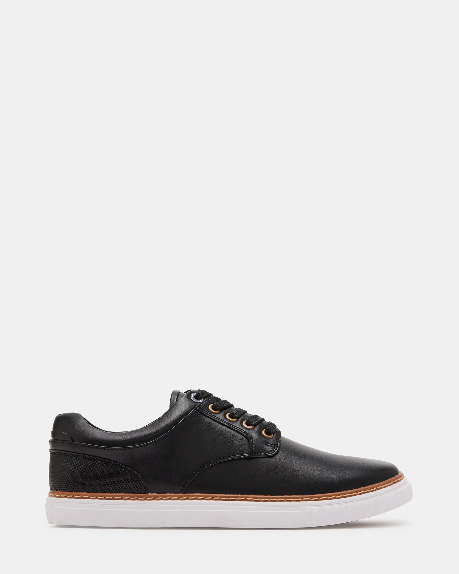 GUSS Black Low-Top Men's Casual Shoe | Steve Madden