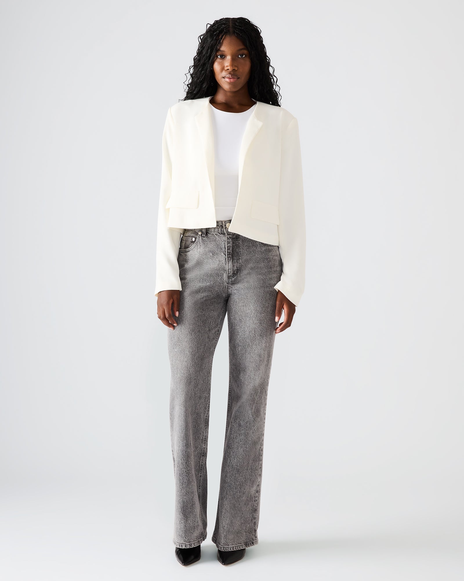 SERENEA White Women's Long-Sleeved Open-Front Blazer | Steve Madden