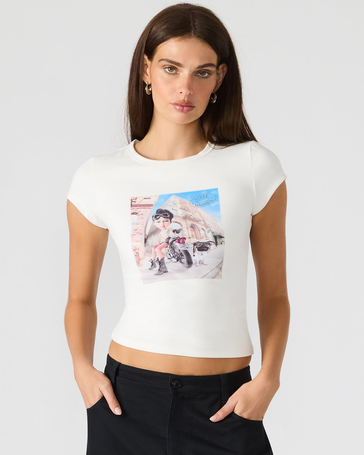 GOLDIE Antique Short-Sleeved Graphic Tee Form-Fitting Women's Top | Steve Madden