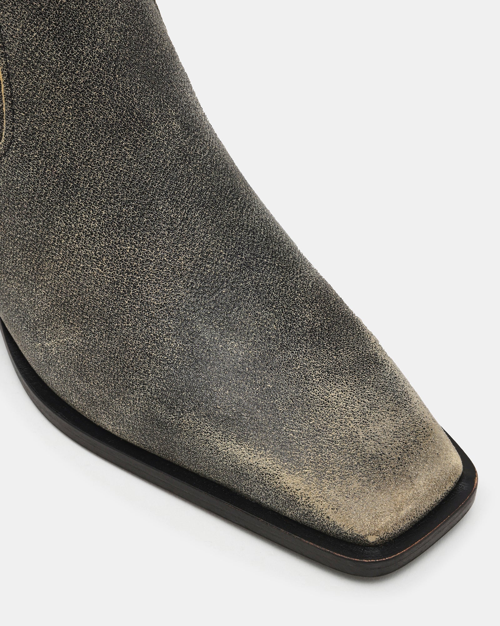 JUDSON BLACK DISTRESSED