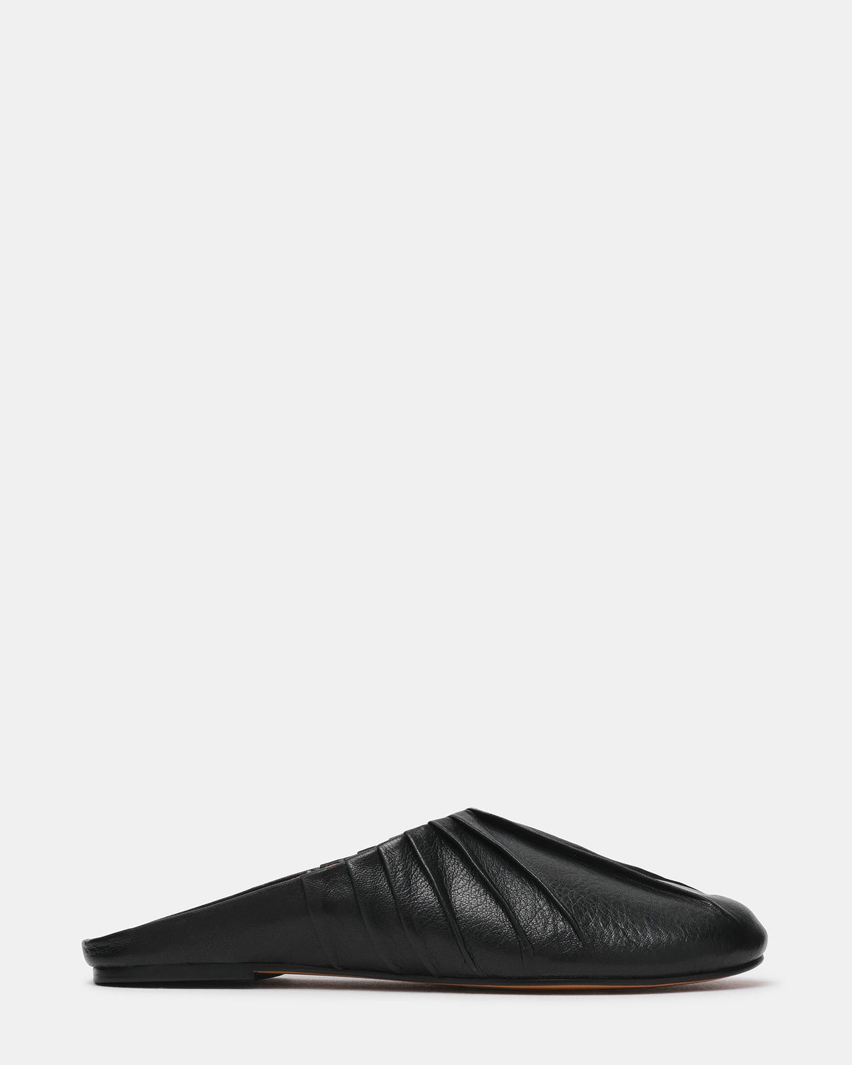 LOOM Black Leather Mule Slip-On Pleated Women's Flat | Steve Madden