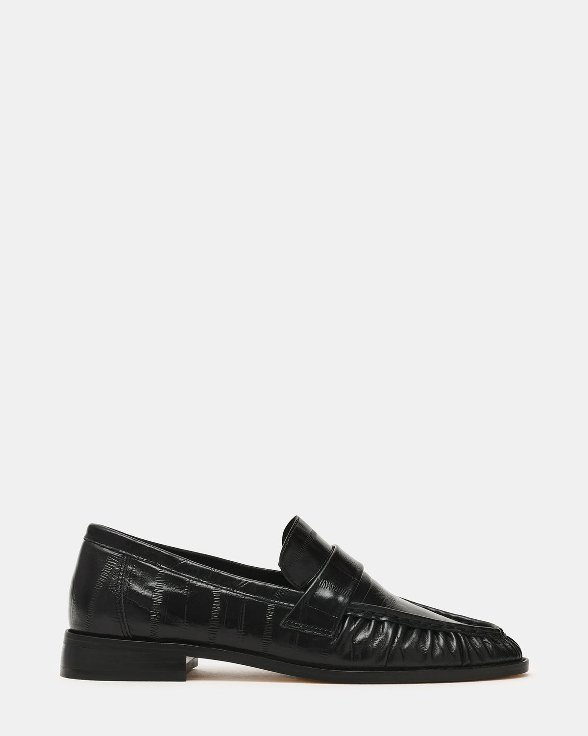 RONIE Black Eel Scrunched Women's Loafer | Steve Madden
